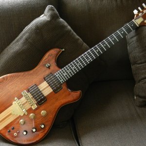 IBANEZ MUSICIAN MC300 กีต้าร์ที่น้องเนเน่ (Nene Royal) ใช้
