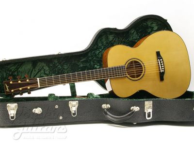 Bourgeois 00 Custom Varnish (Flame Mahogany)