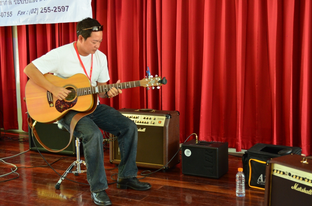 Bangkok Acoustic Guitar Meeting #1