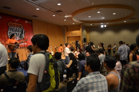 บรรยากาศงาน Taylor Guitars Road Show 2013