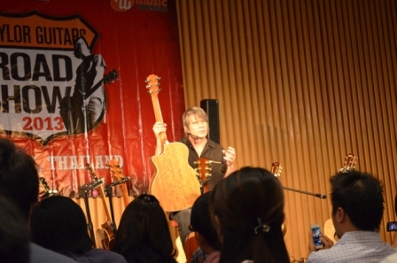 บรรยากาศงาน Taylor Guitars Road Show 2013