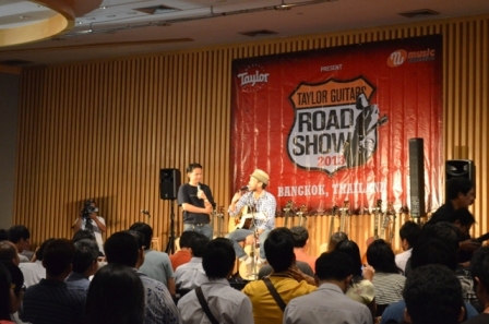 บรรยากาศงาน Taylor Guitars Road Show 2013