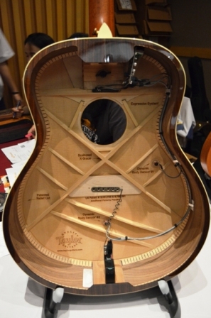 บรรยากาศงาน Taylor Guitars Road Show 2013
