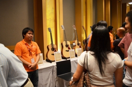 บรรยากาศงาน Taylor Guitars Road Show 2013
