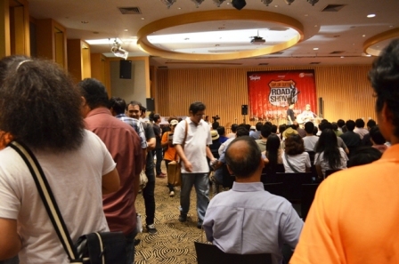 บรรยากาศงาน Taylor Guitars Road Show 2013