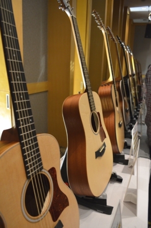 บรรยากาศงาน Taylor Guitars Road Show 2013