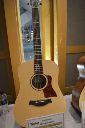 บรรยากาศงาน Taylor Guitars Road Show 2013