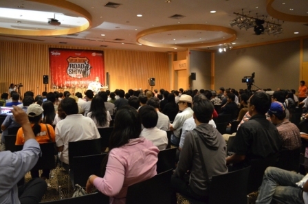 บรรยากาศงาน Taylor Guitars Road Show 2013