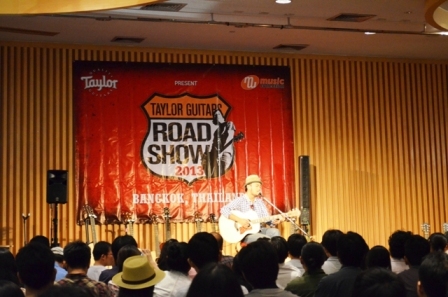 บรรยากาศงาน Taylor Guitars Road Show 2013